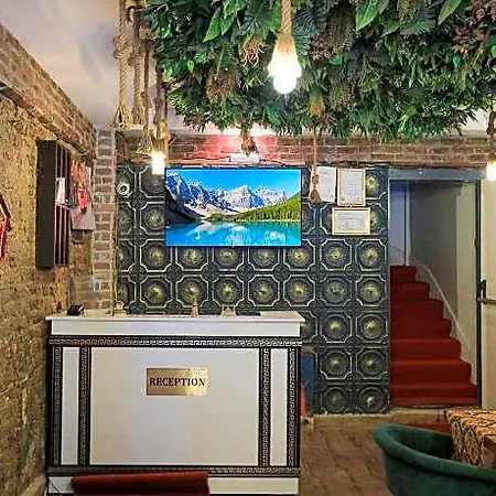 Istanbul Guesthouse Hostel Hotel Istanbul