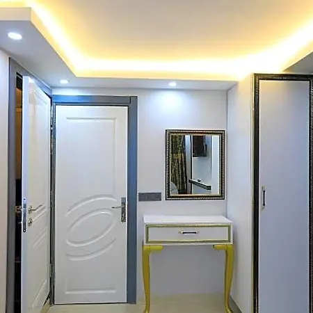 Istanbul Guesthouse Hostel 3* اسطنبول