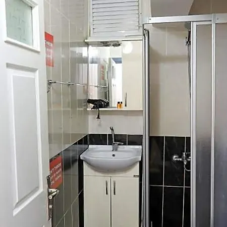 Istanbul Guesthouse Hostel 3*